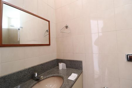 Casa para alugar com 294m², 4 quartos e 2 vagasBanheiro de serviço