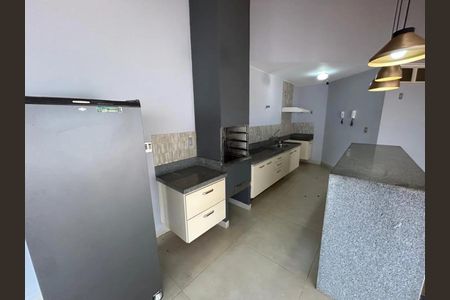 Casa para alugar com 294m², 4 quartos e 2 vagas