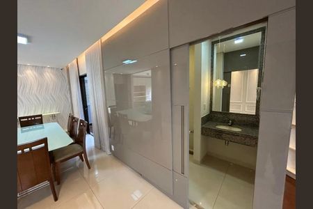 Sala de casa para alugar com 4 quartos, 294m² em Brasil, Uberlândia