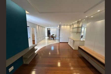 Casa para alugar com 294m², 4 quartos e 2 vagas Casa para alugar com 294m², 4 quartos e 2 vagasSala
