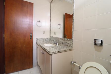 Casa para alugar com 294m², 4 quartos e 2 vagasBanheiro da Suíte