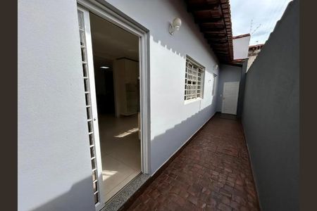 Casa para alugar com 294m², 4 quartos e 2 vagas