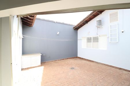 Casa para alugar com 294m², 4 quartos e 2 vagasÁrea de Serviço