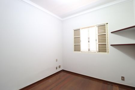 Casa para alugar com 294m², 4 quartos e 2 vagasQuarto 2