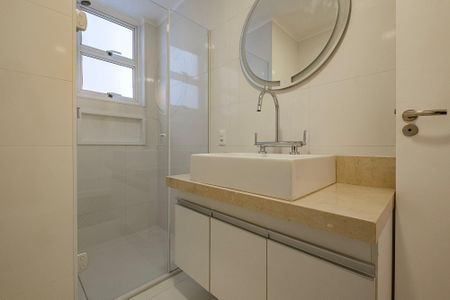 Apartamento à venda com 127m², 2 quartos e 1 vaga Apartamento à venda com 127m², 2 quartos e 1 vagaBanheiro