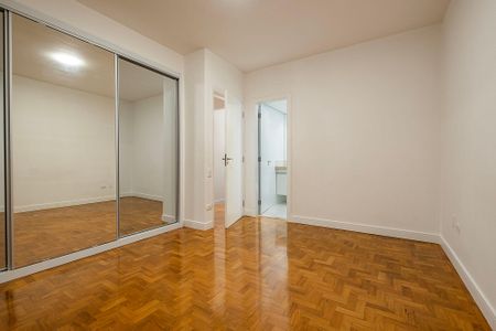 Apartamento à venda com 127m², 2 quartos e 1 vaga Apartamento à venda com 127m², 2 quartos e 1 vagaSuíte