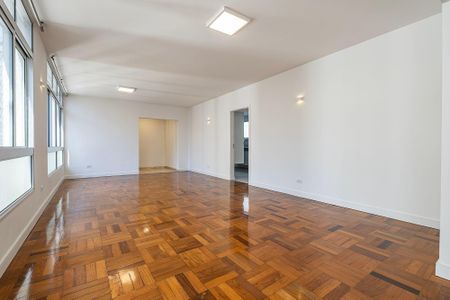Apartamento à venda com 127m², 2 quartos e 1 vaga Apartamento à venda com 127m², 2 quartos e 1 vagaSala