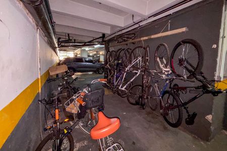 Apartamento à venda com 127m², 2 quartos e 1 vaga Apartamento à venda com 127m², 2 quartos e 1 vagaBicicletário