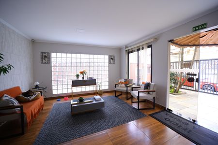 Apartamento para alugar com 48m², 2 quartos e 1 vagaHall social