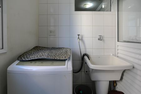 Apartamento para alugar com 72m², 2 quartos e 1 vaga Apartamento para alugar com 72m², 2 quartos e 1 vagaÁrea de Serviço