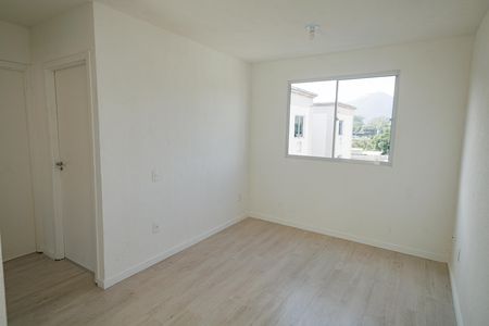 Sala de apartamento para alugar com 2 quartos, 80m² em Campo Grande, Rio de Janeiro