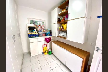 Casa à venda com 160m², 4 quartos e 3 vagas