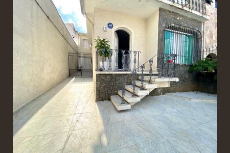 Casa à venda com 160m², 4 quartos e 3 vagas