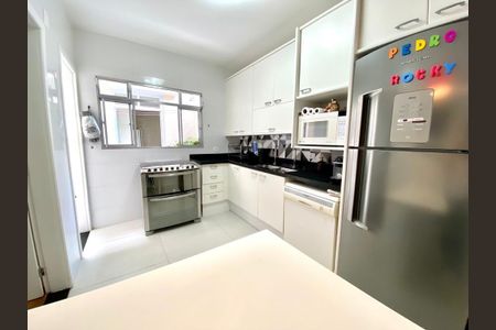 Casa à venda com 160m², 4 quartos e 3 vagas