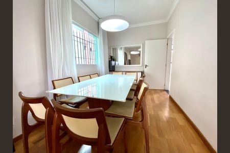 Casa à venda com 160m², 4 quartos e 3 vagas