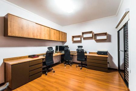 Casa à venda com 280m², 4 quartos e 4 vagas