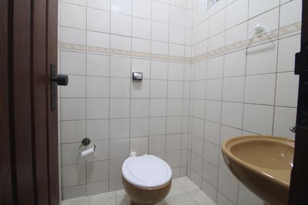Lavabo de casa à venda com 3 quartos, 140m² em Conjunto Habitacional Brigadeiro Faria Lima, São Paulo