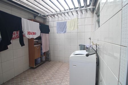 Casa à venda com 140m², 3 quartos e 1 vagaLavanderia
