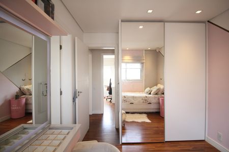 Apartamento à venda com 200m², 4 quartos e 3 vagasSuíte 3