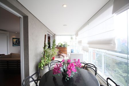 Apartamento à venda com 200m², 4 quartos e 3 vagasVaranda da Sala