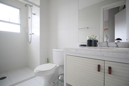 Apartamento à venda com 200m², 4 quartos e 3 vagasBanheiro da Suíte 2