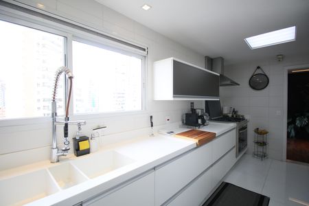 Apartamento à venda com 200m², 4 quartos e 3 vagasCozinha