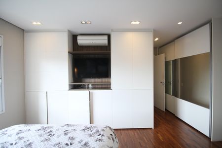 Apartamento à venda com 200m², 4 quartos e 3 vagasSuíte 1