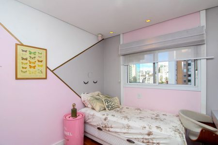 Apartamento à venda com 200m², 3 quartos e 3 vagas Apartamento à venda com 200m², 3 quartos e 3 vagasSuíte 1