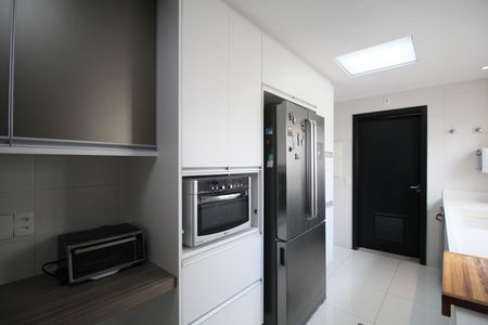 Apartamento à venda com 200m², 4 quartos e 3 vagasCozinha