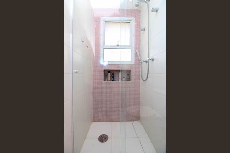Apartamento à venda com 200m², 3 quartos e 3 vagas Apartamento à venda com 200m², 3 quartos e 3 vagasBanheiro Suíte 1