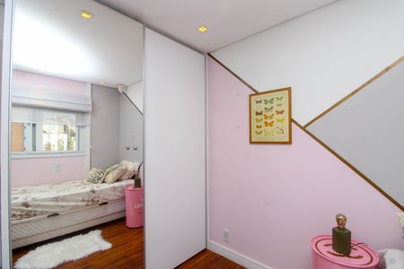 Apartamento à venda com 200m², 3 quartos e 3 vagas Apartamento à venda com 200m², 3 quartos e 3 vagasSuíte 1