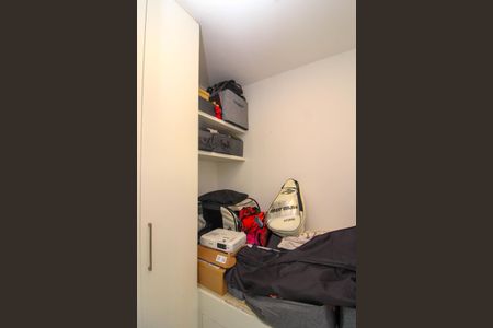 Apartamento à venda com 200m², 3 quartos e 3 vagas Apartamento à venda com 200m², 3 quartos e 3 vagasDespensa