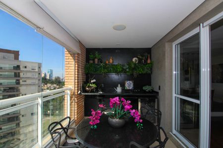 Apartamento à venda com 200m², 3 quartos e 3 vagas Apartamento à venda com 200m², 3 quartos e 3 vagasVaranda da Sala