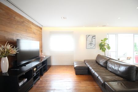Apartamento à venda com 200m², 4 quartos e 3 vagasSala de TV