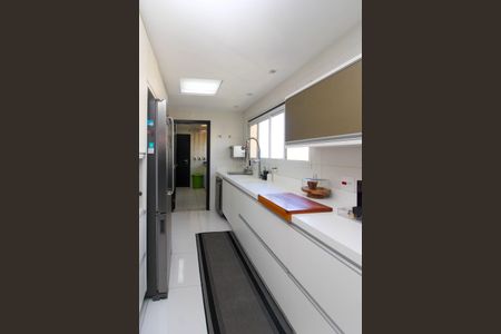 Apartamento à venda com 200m², 3 quartos e 3 vagas Apartamento à venda com 200m², 3 quartos e 3 vagasCozinha