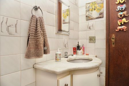 Apartamento à venda com 90m², 3 quartos e 2 vagas Apartamento à venda com 90m², 3 quartos e 2 vagasBanheiro Social