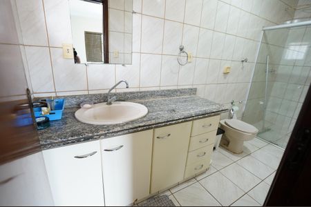 Casa à venda com 420m², 5 quartos e 4 vagas