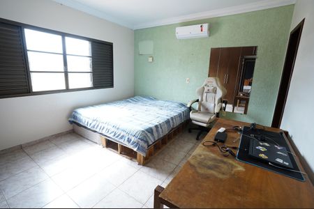 Casa à venda com 420m², 5 quartos e 4 vagas