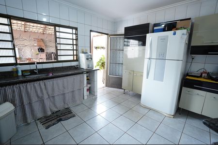 Casa à venda com 420m², 5 quartos e 4 vagas