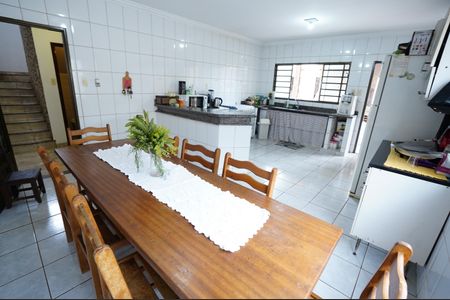 Casa à venda com 420m², 5 quartos e 4 vagas