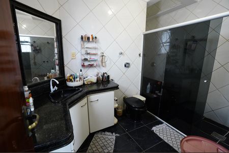 Casa à venda com 420m², 5 quartos e 4 vagas