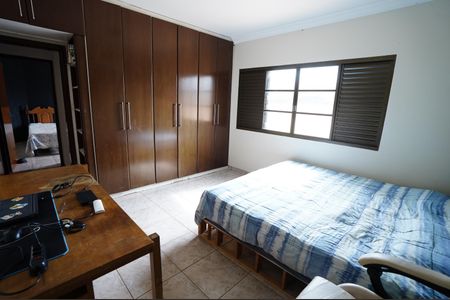 Casa à venda com 420m², 5 quartos e 4 vagas