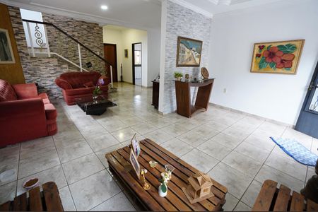 Casa à venda com 420m², 5 quartos e 4 vagas