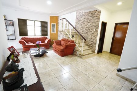Casa à venda com 420m², 5 quartos e 4 vagas