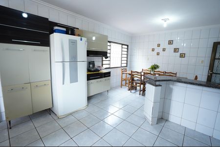 Casa à venda com 420m², 5 quartos e 4 vagas