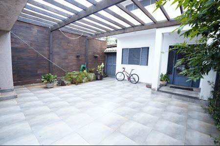 Casa à venda com 420m², 5 quartos e 4 vagas