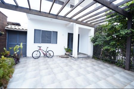 Casa à venda com 420m², 5 quartos e 4 vagas