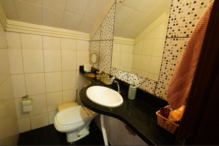 Casa à venda com 420m², 5 quartos e 4 vagas