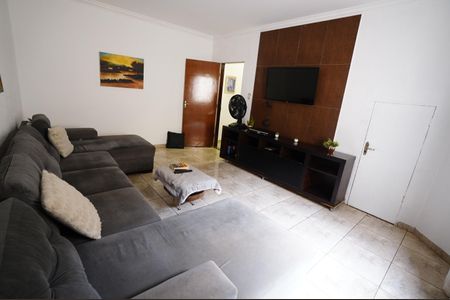 Casa à venda com 420m², 5 quartos e 4 vagas