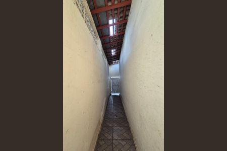 Casa à venda com 108m², 3 quartos e 2 vagasCorredor 